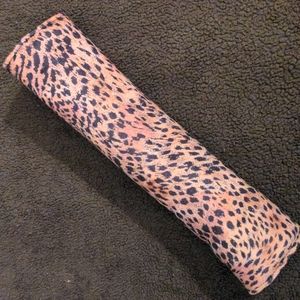 ❤️ Leopard Spots Car Seatbelt Cover